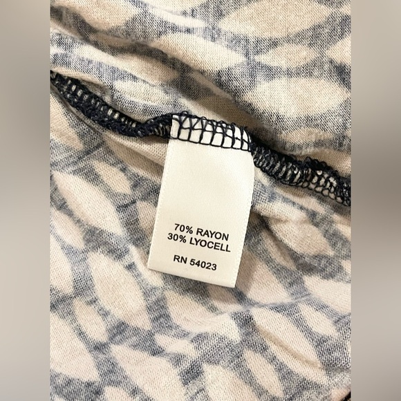 Banana Republic Women’s Black & Cream Long Sleeve Top | Size M - Picture 8 of 8